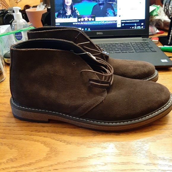 Man's shoes - Picture 4 of 9